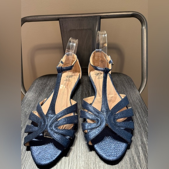 Elegant Navy Women's Sandals - Picture 11 of 11